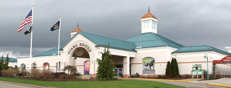 Tioga
                  Downs Nichols New York - Winner Circle Photos